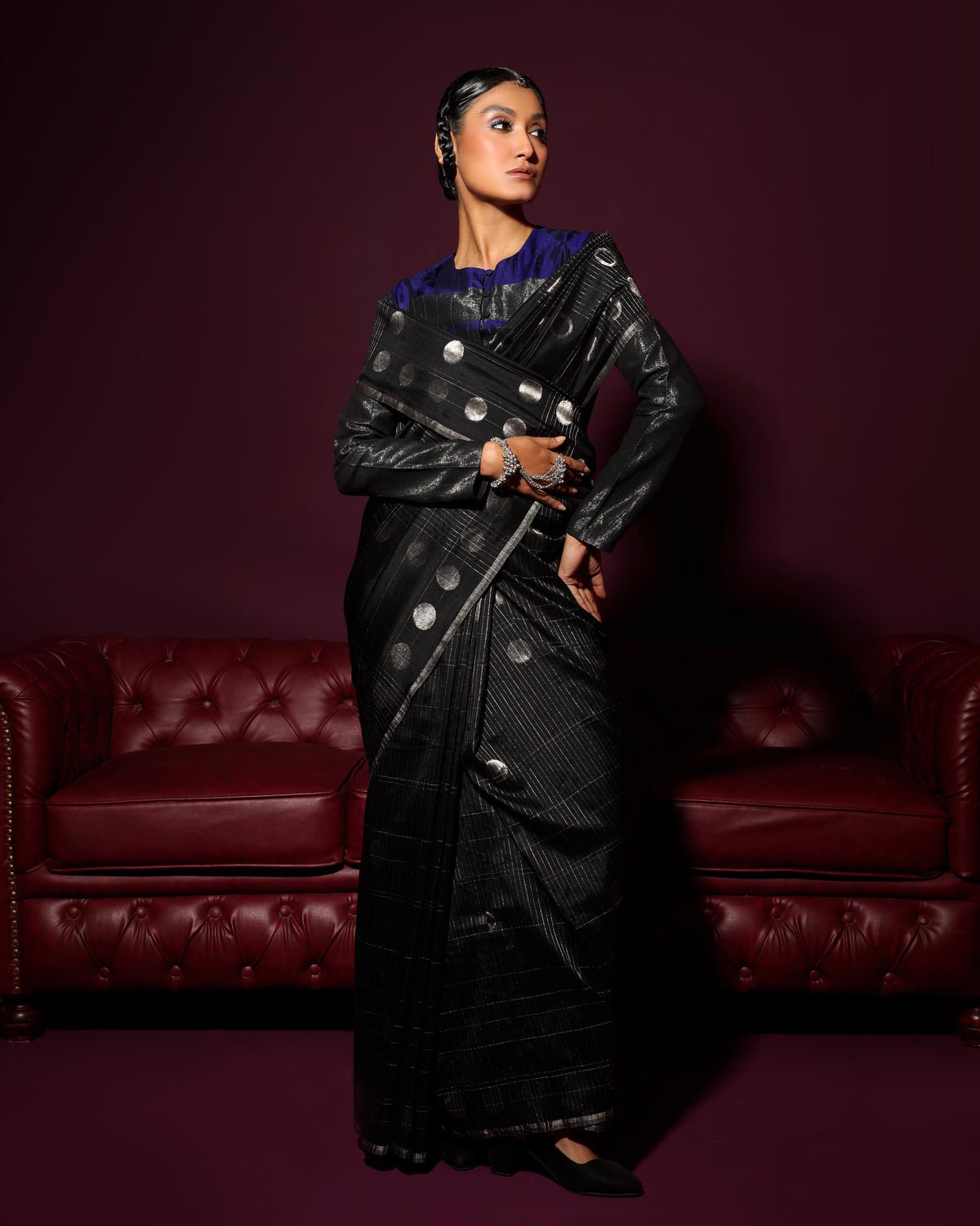 Shoonyata Ghera Bindu Saree