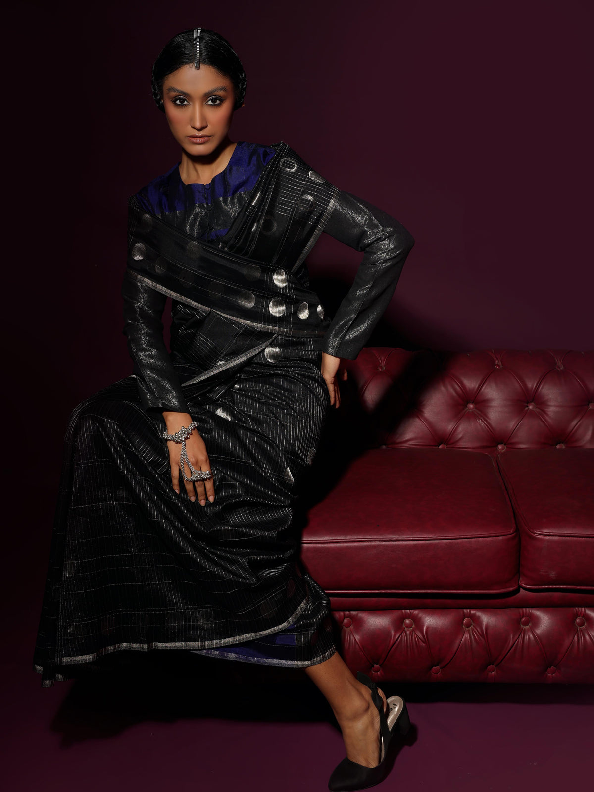 Shoonyata Ghera Bindu Saree