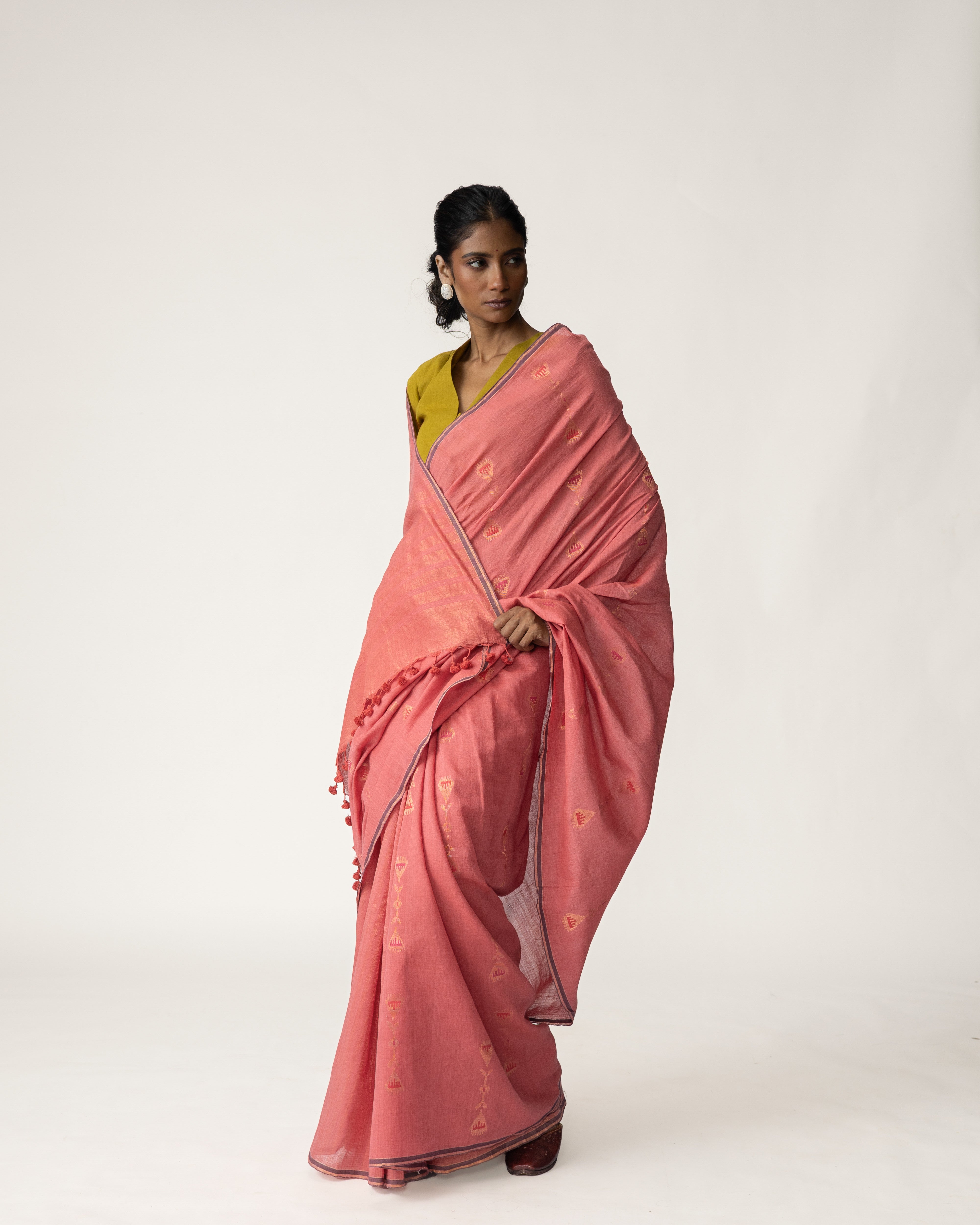 Neel Kusum Saree