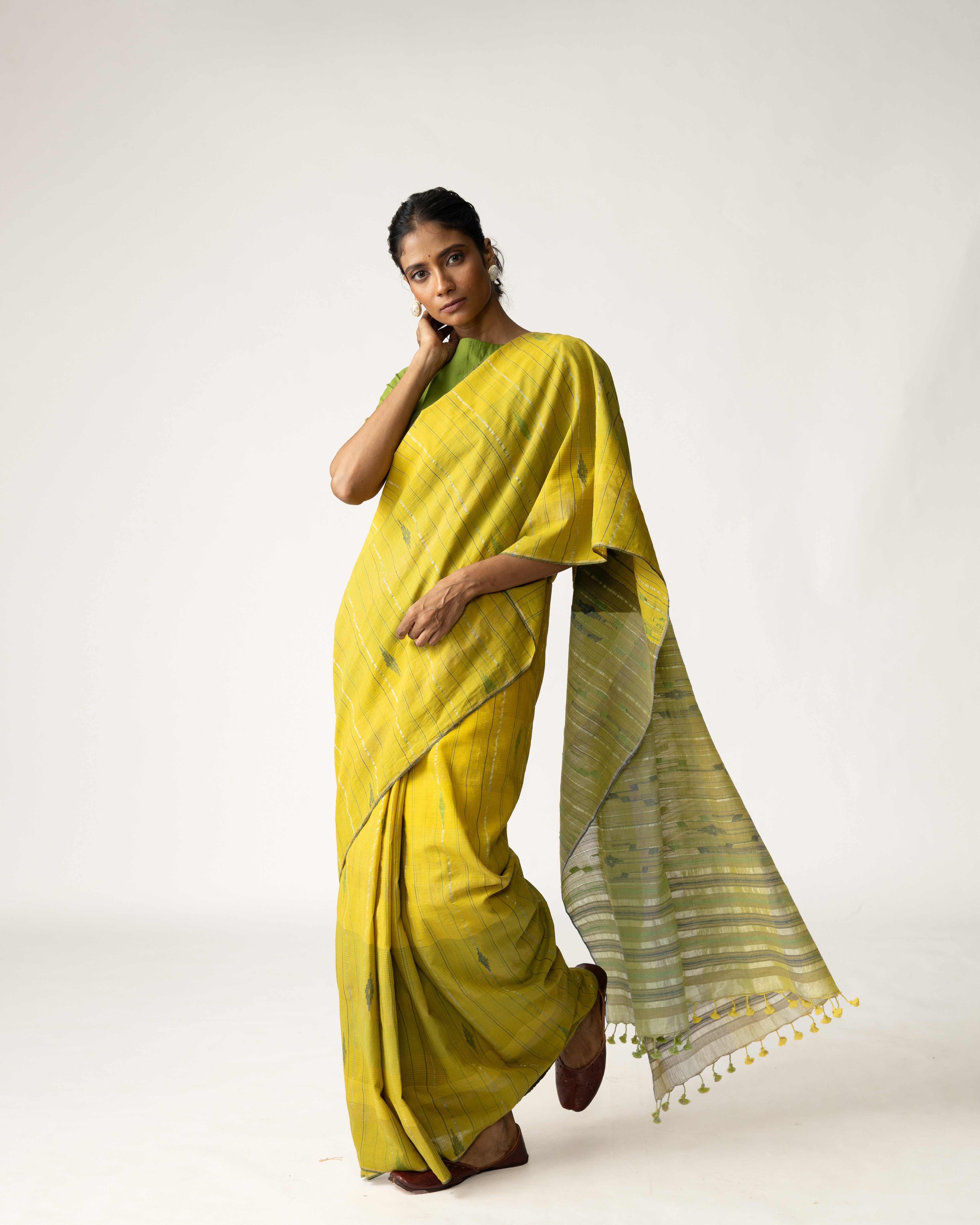 Shankhini Saree