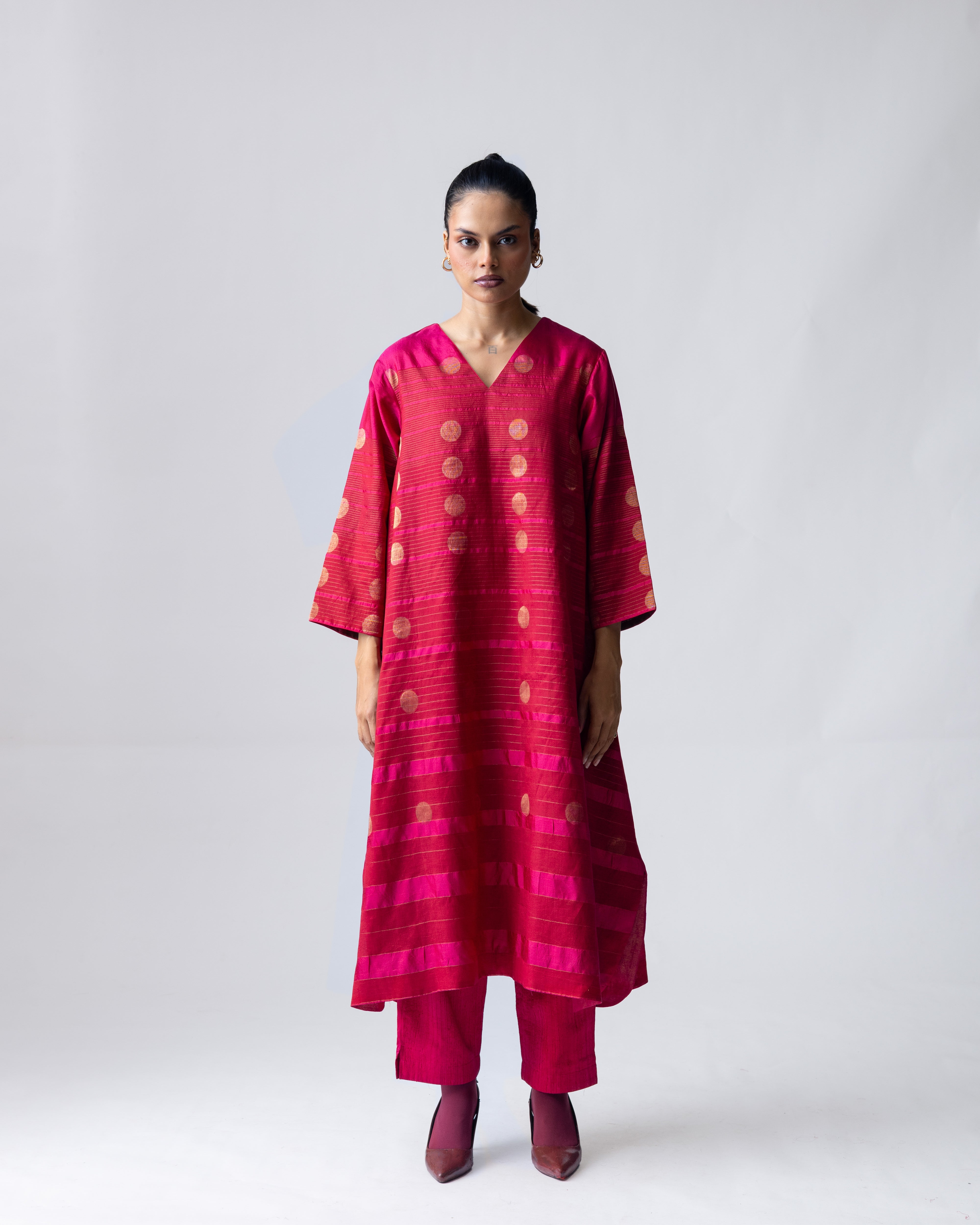 Ananyata Lunar Gradient Kurta