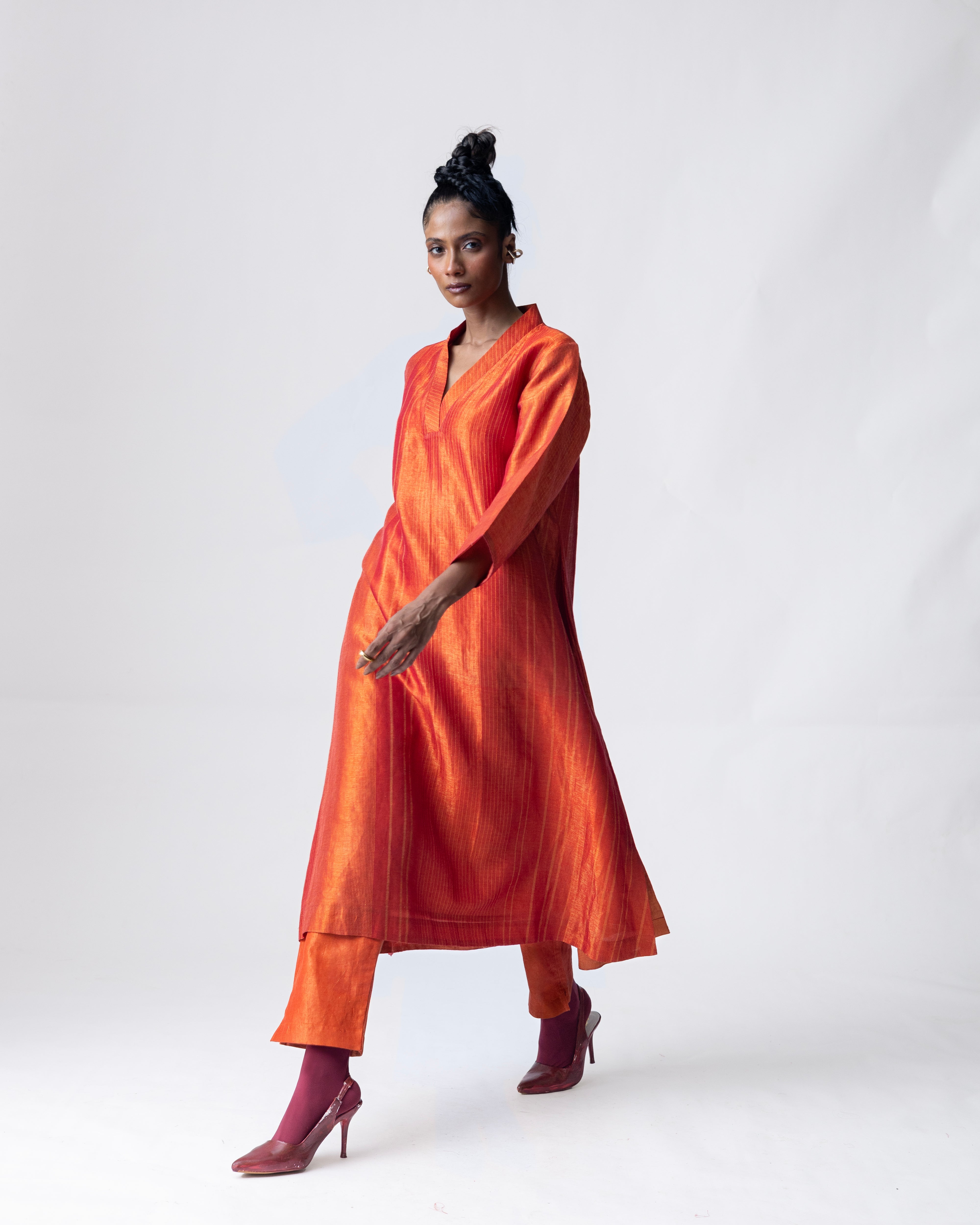 Ananyata V-Neck Tissue Kurta