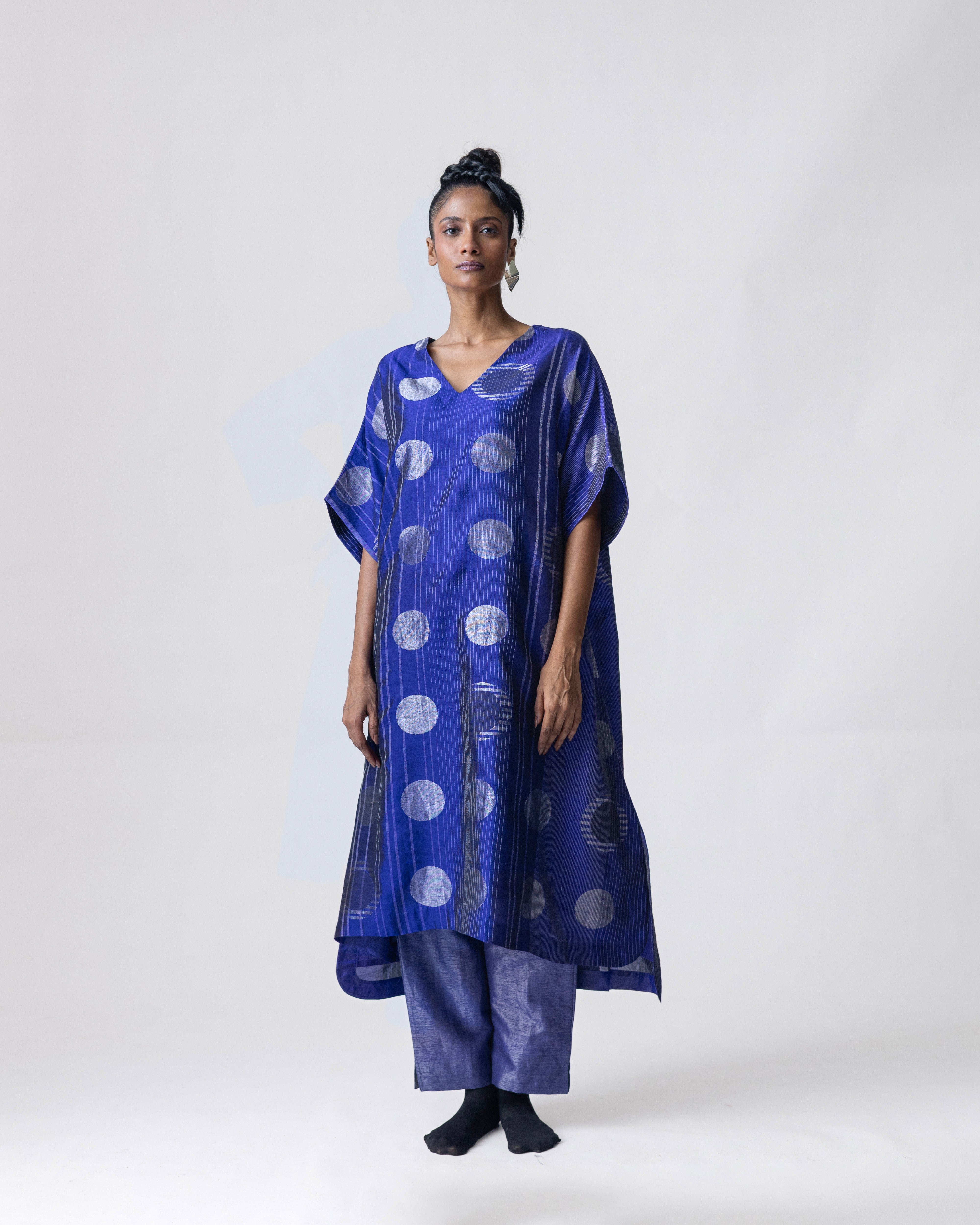 Shoonyata Multiple Circle V-Neck Kaftan