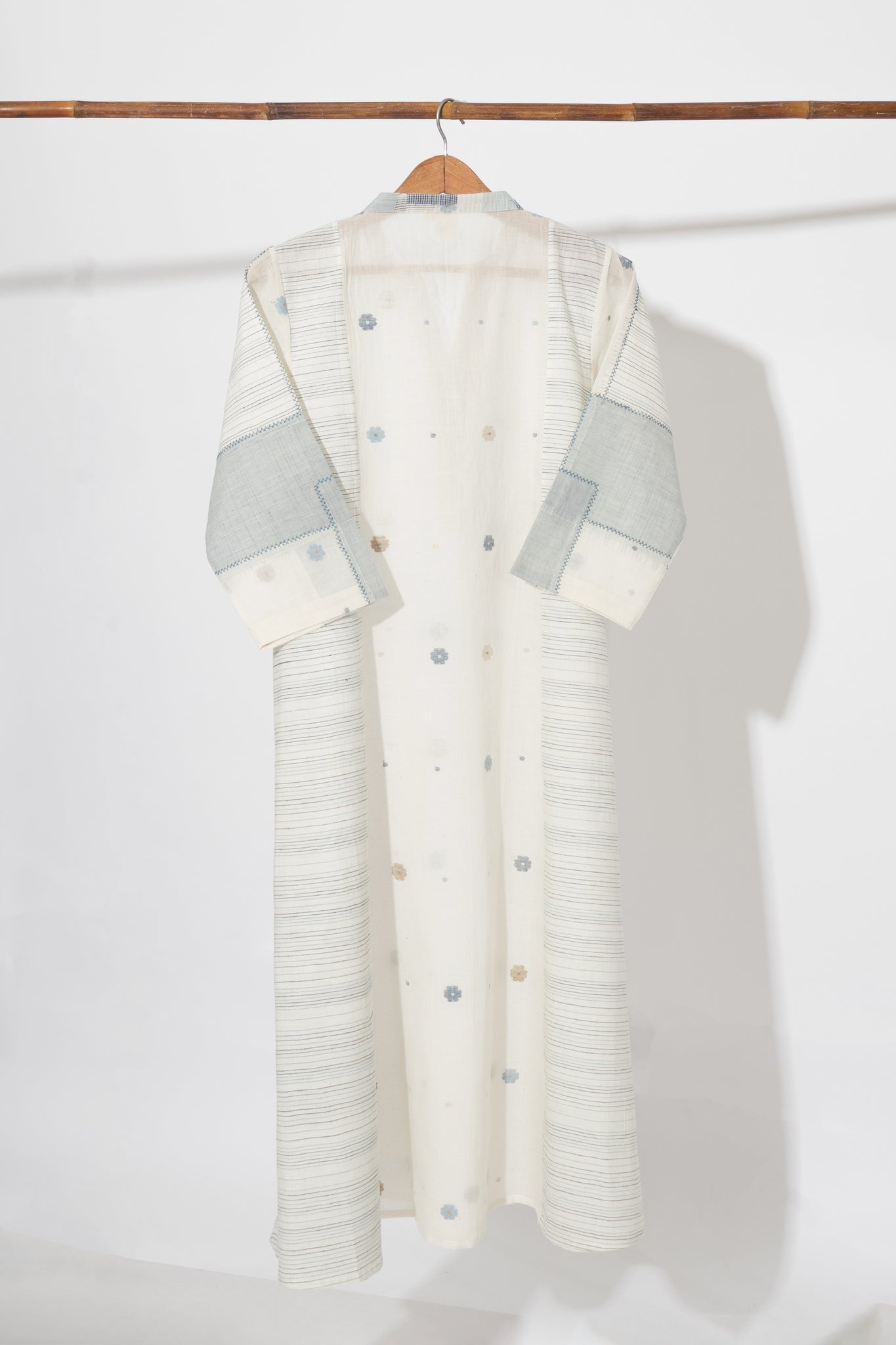 V-neck Sishumi Kurta