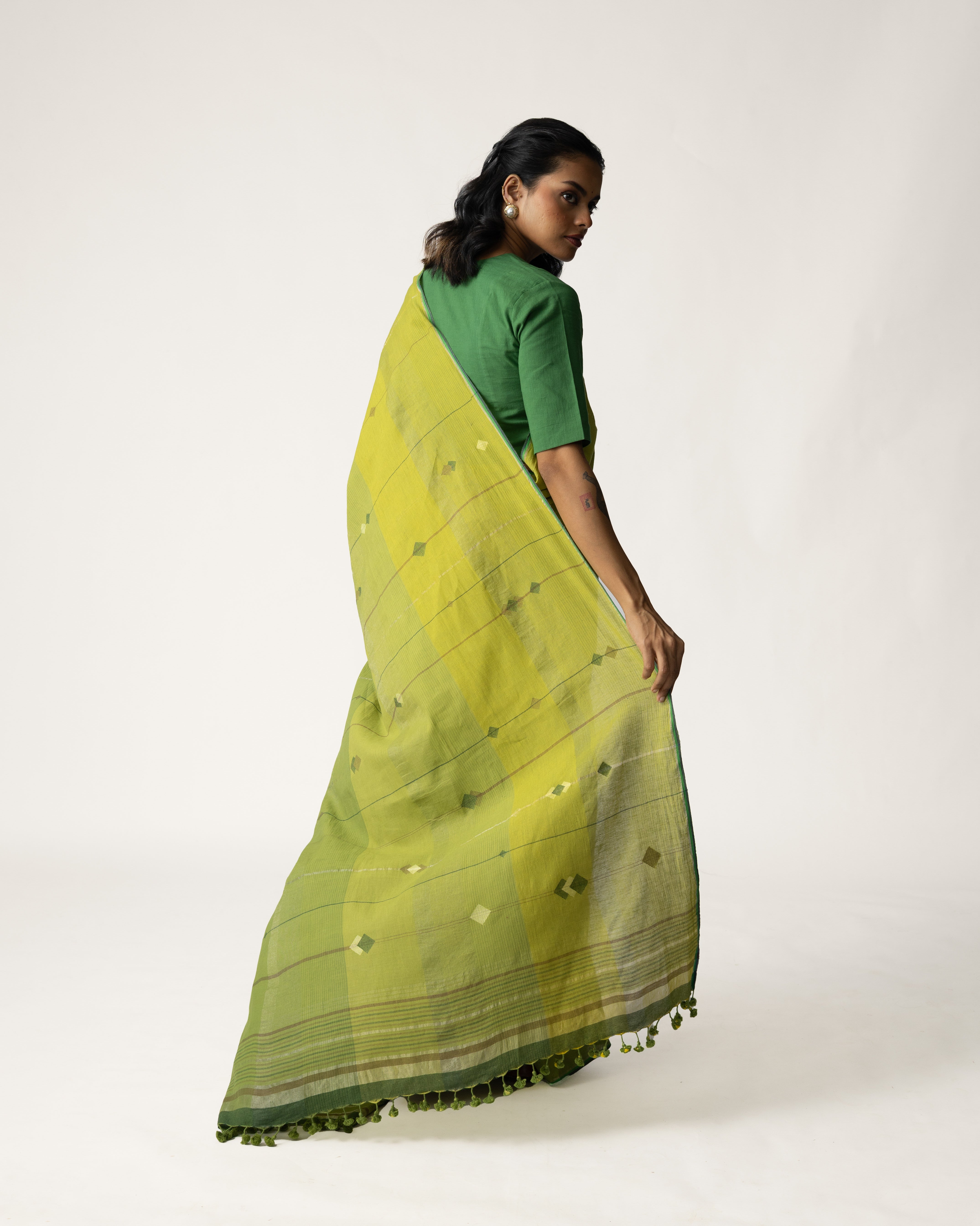 Ulka Brishti Saree