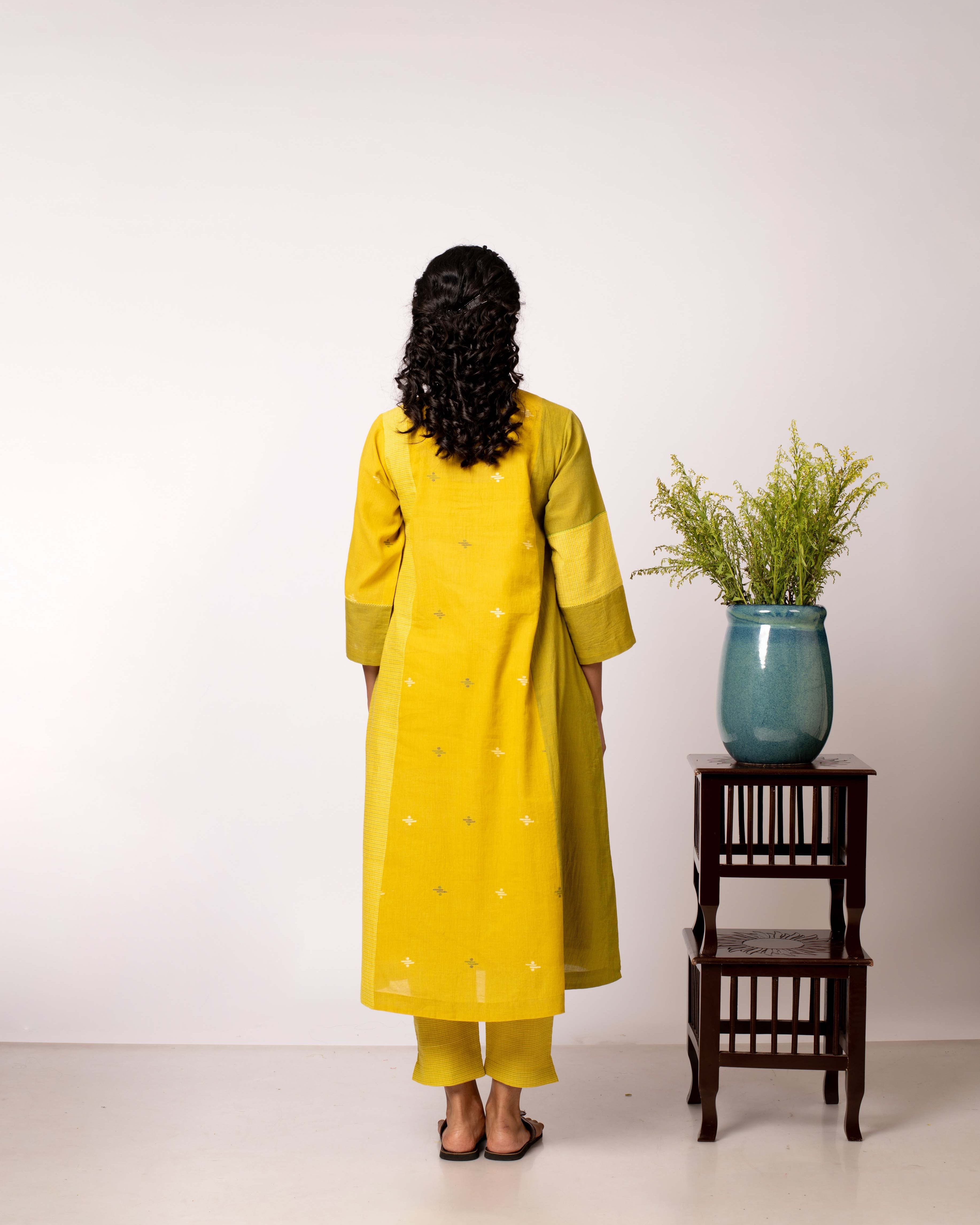 Surajmukhi Kurta