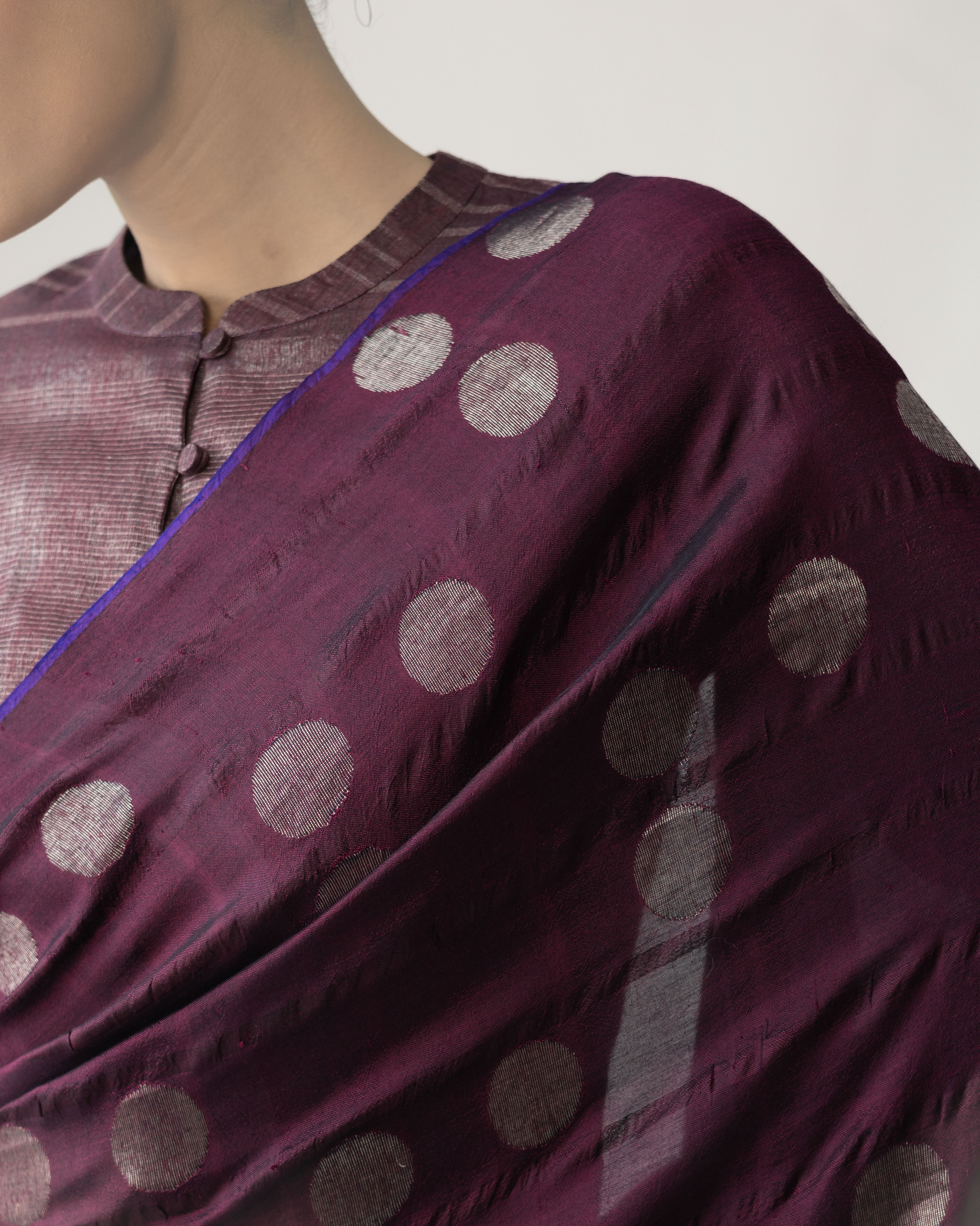 Shoonyata Gol Bindu Saree