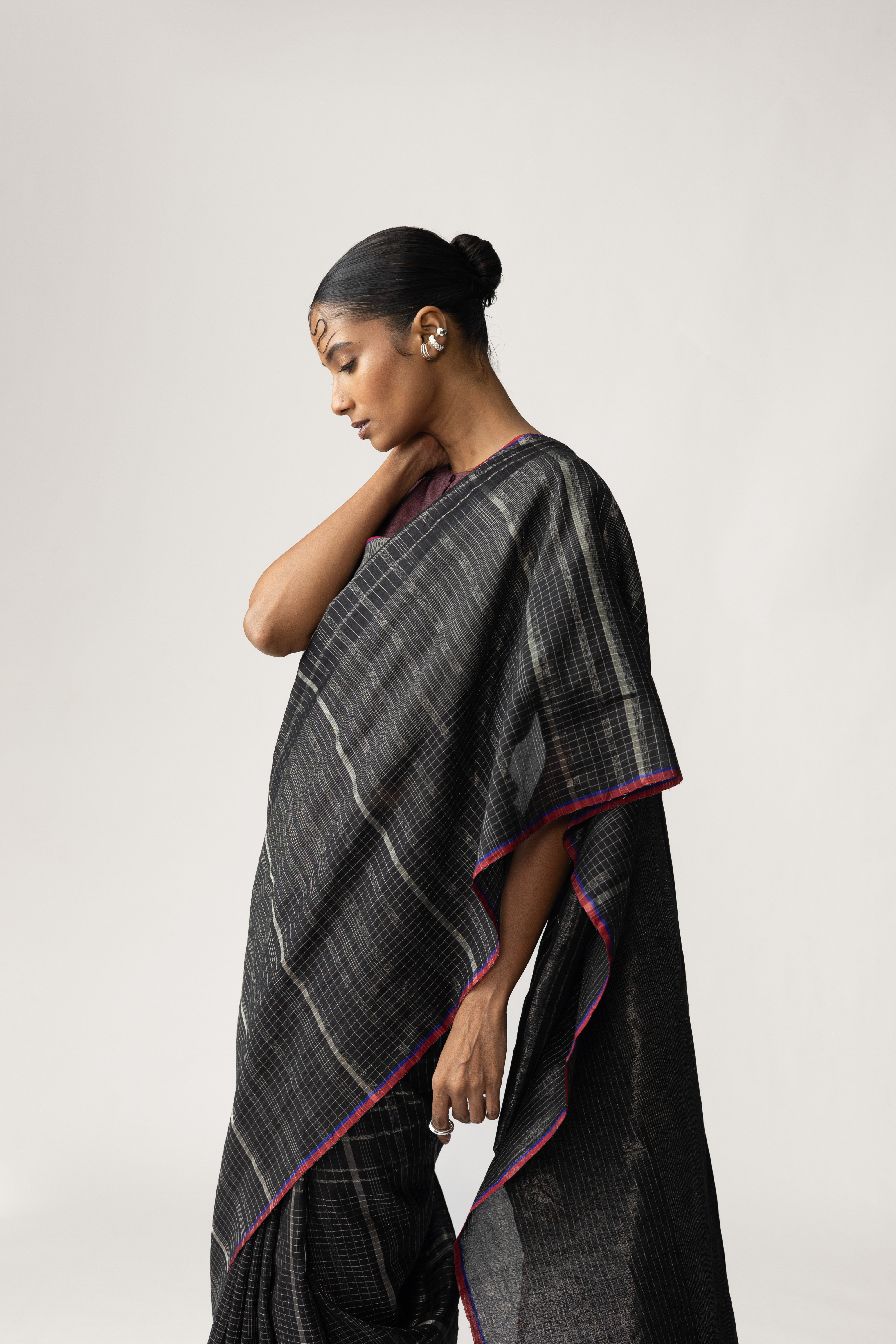 Shoonyata Checks Saree